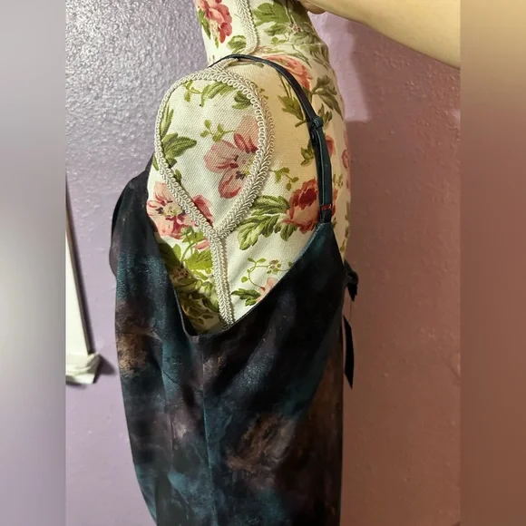 Multicolor Sleeveless Dress - Picture 2 of 6